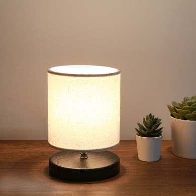 Hassard Megapap fabric/Mdf table lamp in cream/black color 15x16x22cm.