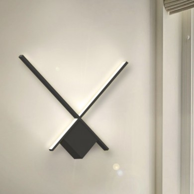 Division Megapap metallic Led wall lamp in black color 40x5x40cm.