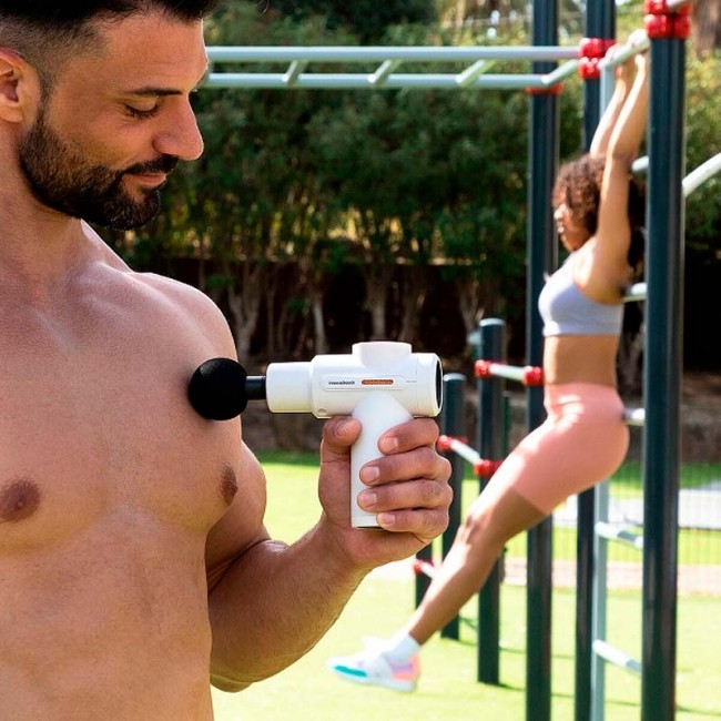 Πιστόλι μασάζ για τον αυχένα, το κεφάλι και το σώμα με λειτουργία Hot/Cold 25W Innovagoods V0103719 Πιστόλι μασάζ για τον αυχένα, το κεφάλι και το σώμα με λειτουργία Hot/Cold 25W Innovagoods V0103719