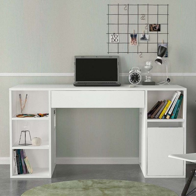 Pontus Megapap melamine desk in white color 145x60x74,4cm.