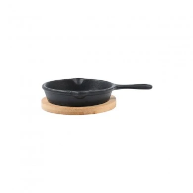 SERVING PAN IRON CAST IRON 10cm WITH BAMBOO BASE
