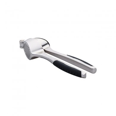 GARLIC PRESS NICKEL ZINC ALLOY WITH NON-SLIP HANDLE