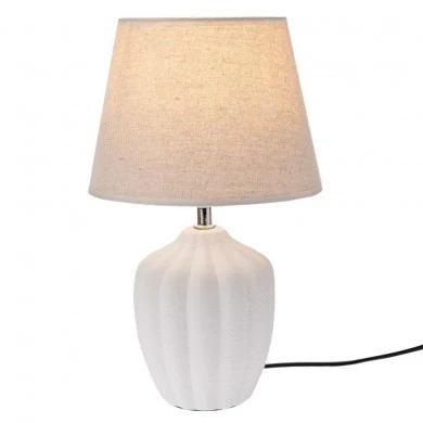 WHITE CERAMIC LAMP WITH WHITE HAT D20X31,5CM