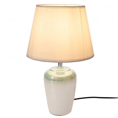 IRIDISCENT CREAM CERAMIC LAMP WITH WHITE HAT D20Χ32CM