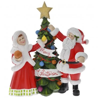 XMAS RESIN TREE W MR.ANDMRS.SANTA 27x16x30CM