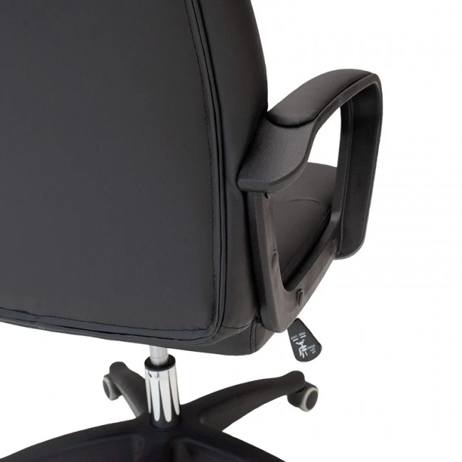 Manager office chair Roby pakoworld with PU in black colour