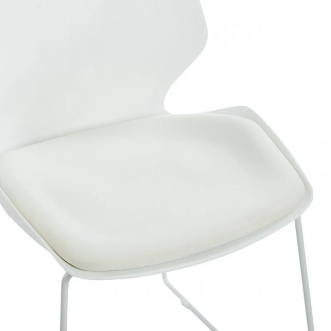 Visitor office chair Genuine pakoworld white pp with ivory color cushion 47x52x85cm
