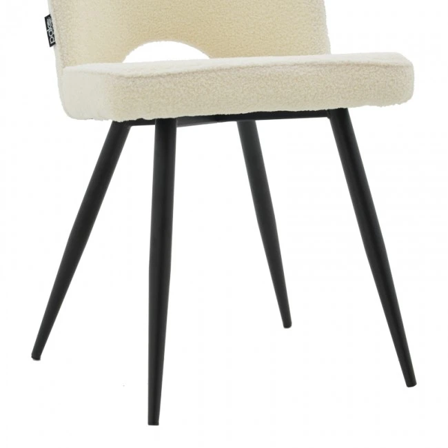 Renish pakoworld chair bouclé ecru-metallic black leg 61x47x91.5cm