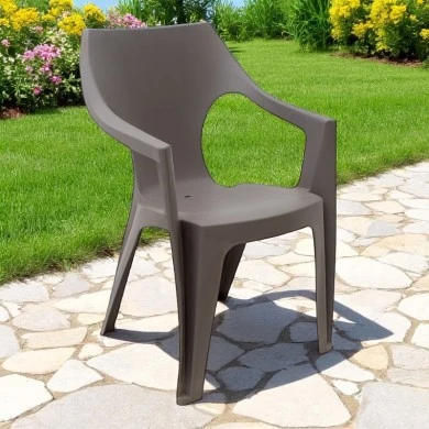 Dante polypropylene armchair in cappuccino color 57x55x79cm.