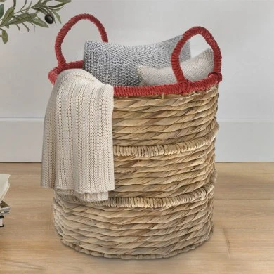 NATURAL ΒΑΝΑΝΑ BASKET WΙΤΗ RED HANDLES D26x27CM