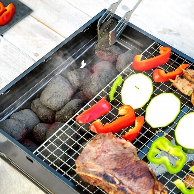 BearBQ Innovagoods folding - portable charcoal grill 41x20x28cm.