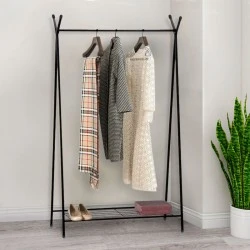 Shua Megapap metallic floor hanger in black color 90x38x150cm.