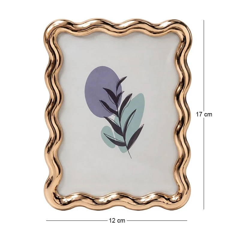WAVY PHOTO FRAME IN GOLD COLOR 17X12CM