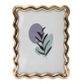 WAVY PHOTO FRAME IN GOLD COLOR 20X15CM