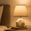 WHITE CERAMIC LAMP WITH HAT D20Χ29.5CM