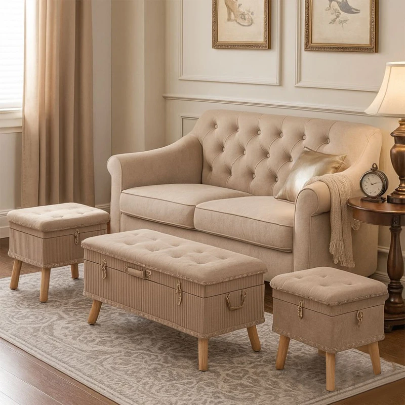 SET 3 CRΘME CAPITONE STOOL CHEST WITH SILVER DETAILS 90X44X40CM 40X32X32CM (X2)