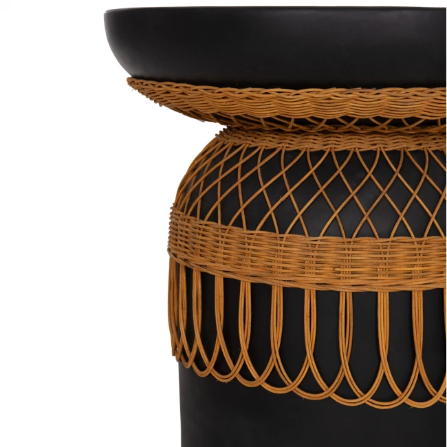 ΒΟΗΘΗΤΙΚΟ ΤΡΑΠΕΖΙ PRILEP HM18159.01 FIBER CEMENT ΜΑΥΡΟ & RATTAN--Φ60x76,5Υεκ